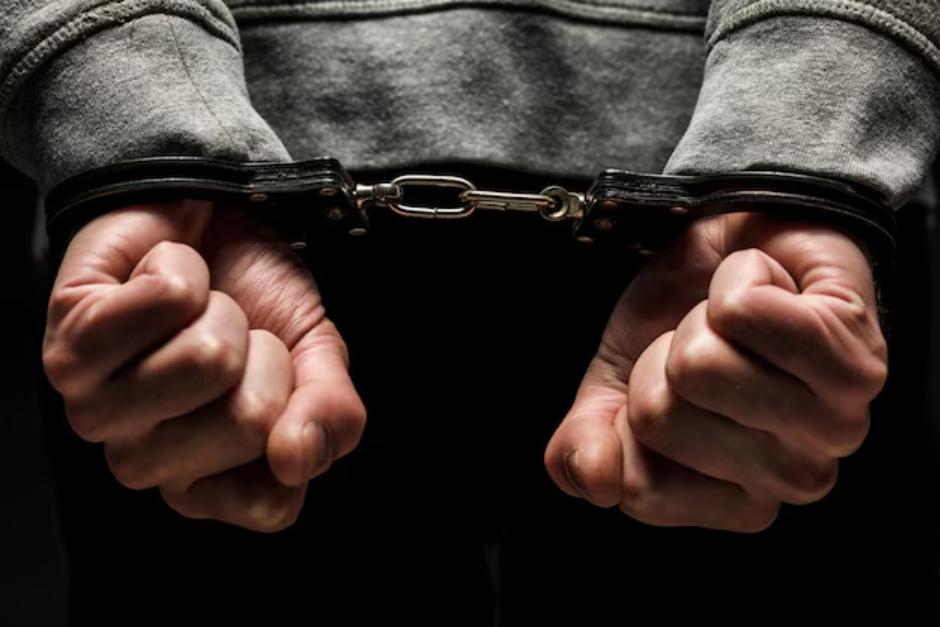 El hombre fue capturado durante un allanamiento. (Foto ilustrativa: Freepik)
