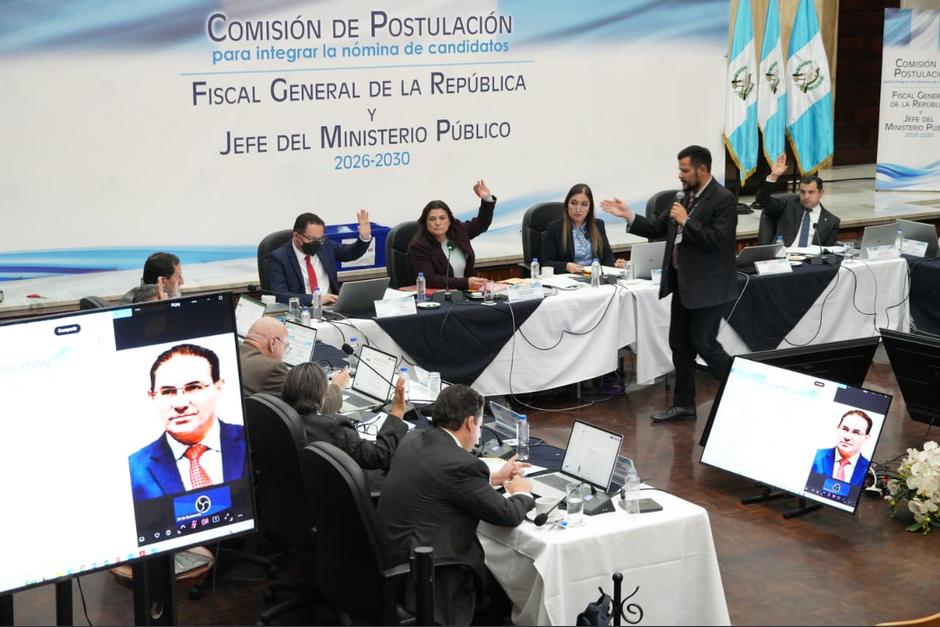 La inclusión del Ministro de Gobernación, Marco Antonio Villeda, obtuvo el voto favorable de 10 comisionados. Wilder López/Soy502