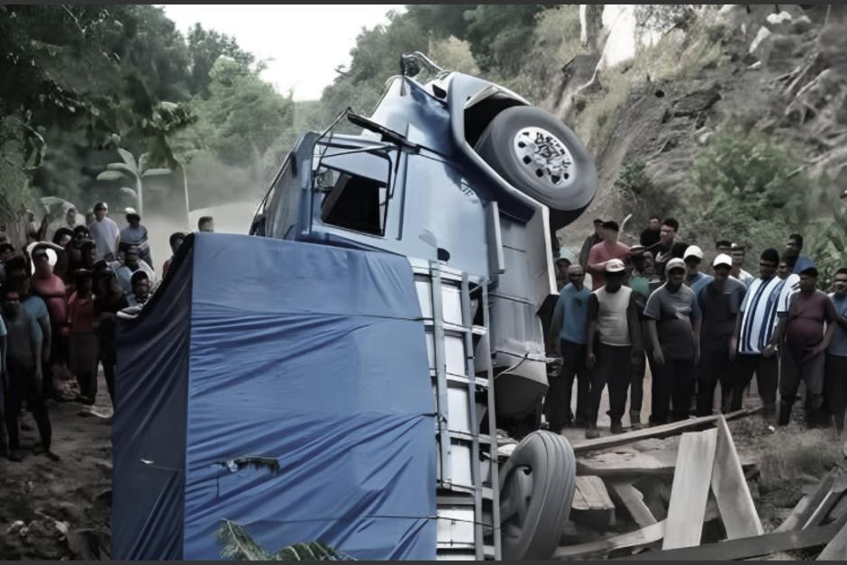 El accidente dejó a varias familias incomunicadas. (Foto: redes sociales)
