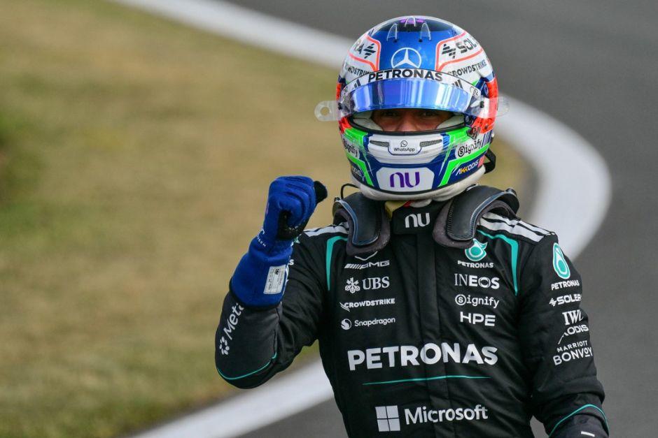 El piloto italiano celebró la pole al terminar en primer lugar. (Foto: AFP)