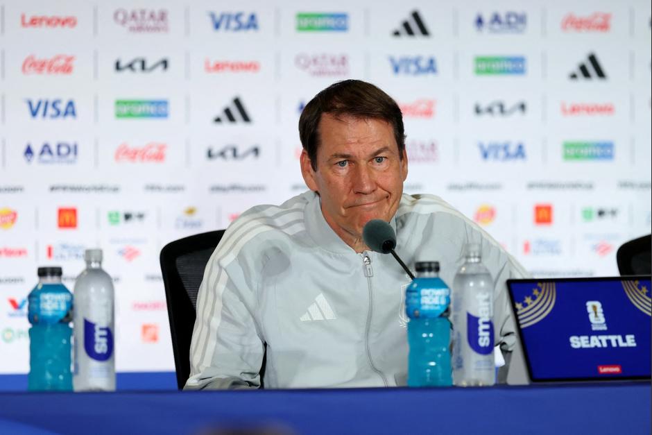 Rudi García, técnico de Bélgica, durante la conferencia de prensa de este domingo. (Foto: AFP)