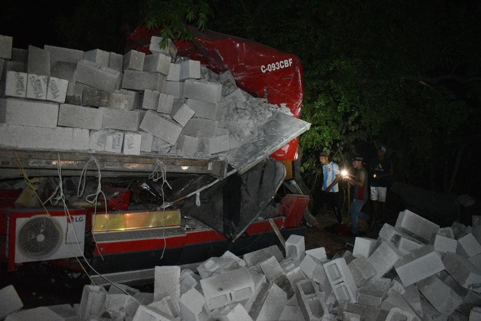 La DGT indicó que las empresas de transporte de carga deben verificar rigurosamente que sus conductores cumplan con la edad, la licencia adecuada, la capacitación según la normativa. (Foto: Lorena Lorenty/colaboradora)