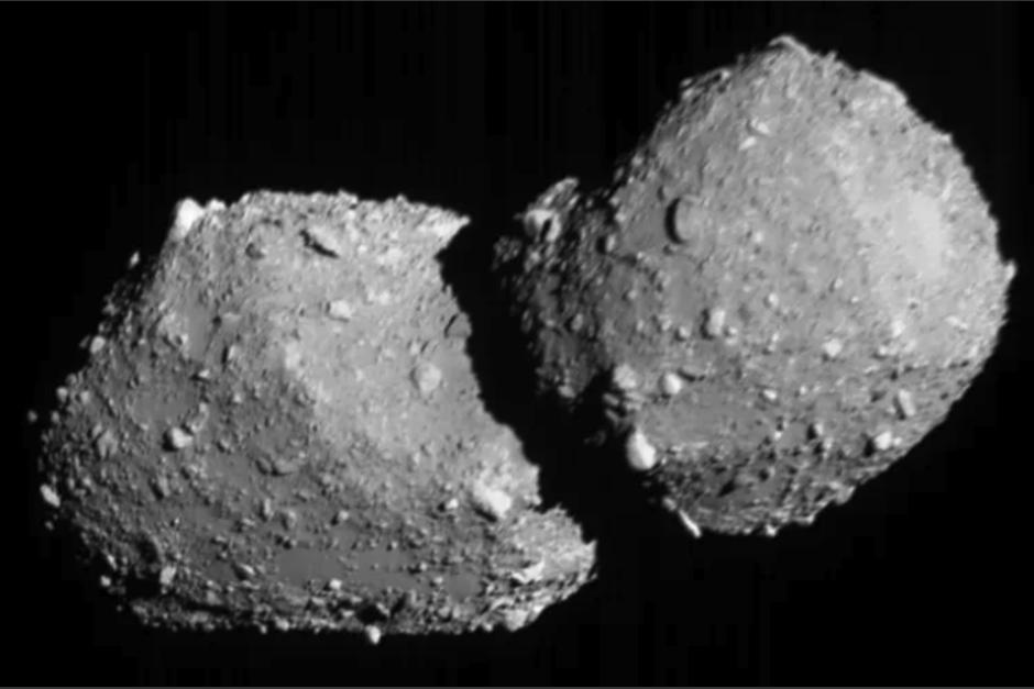 Asteroide Torifune captado por la sonda Hayabusa2 durante un sobrevuelo. (Foto: AFP)