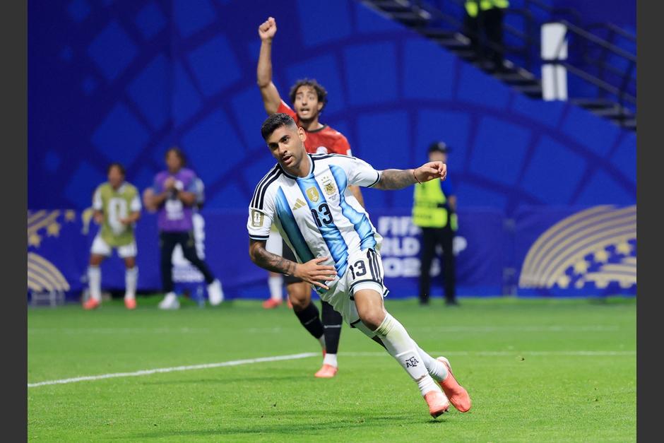 Cristian Romero estará disponible para jugar ante Suiza, en los cuartos de final. (Foto: AFP)