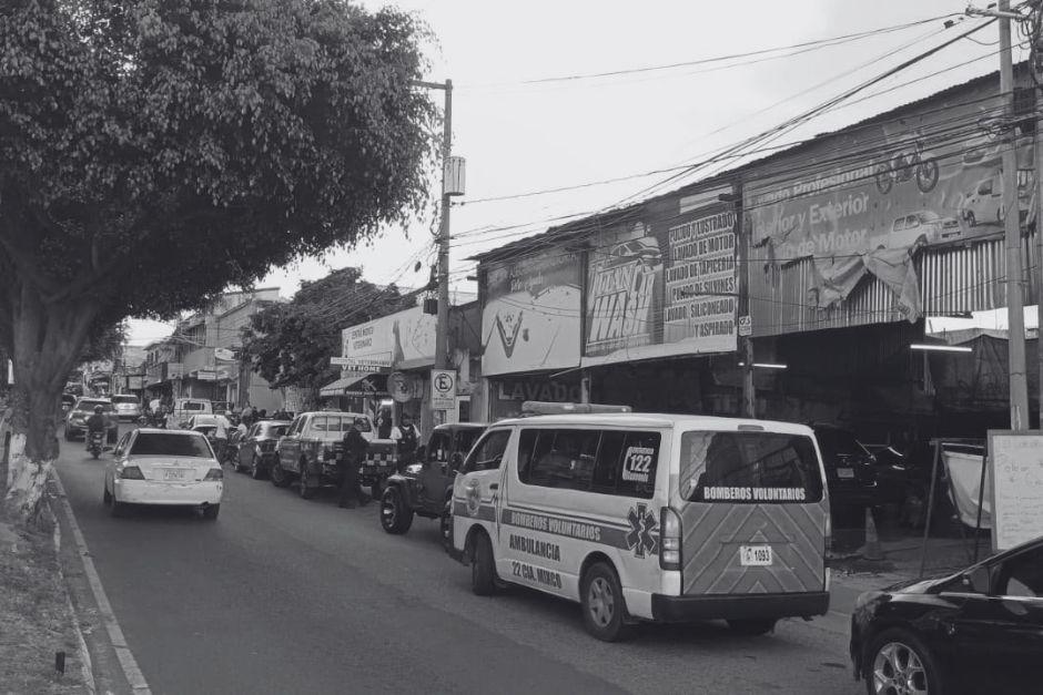 La víctima fue atacada por desconocidos en el interior de un comercio. (Foto: PMT de Villa Nueva)