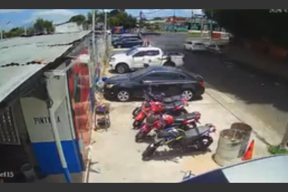 Una cámara del sector captó el momento. (Foto: captura de video)