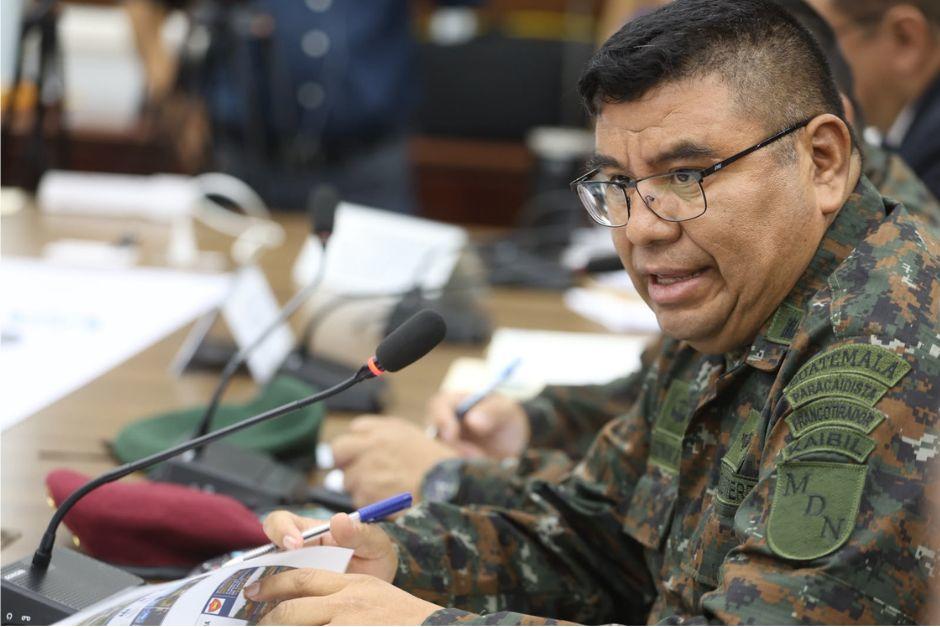 Eric Leonel Geronimo, del Cuerpo de Ingenieros del Ejército, aseguró que la cárcel El Triunfo, será entregada en agosto del 2027. (Foto: Congreso de la República/Soy502)