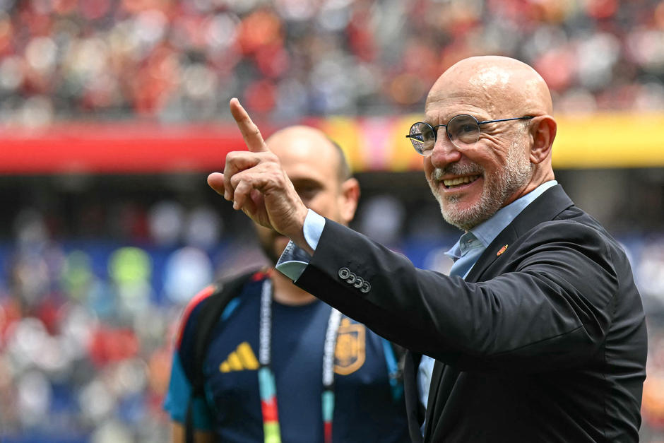 El técnico español elogió el compromiso de sus jugadores y ya piensa en el duelo frente a Francia. (Foto: AFP) 