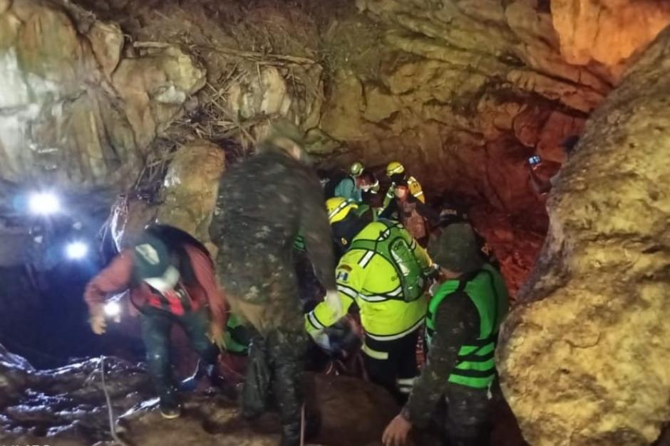 El cuerpo fue localizado en el interior de una cueva tras ser arrastrado por la corriente del río. (Foto: ASONBOMD)