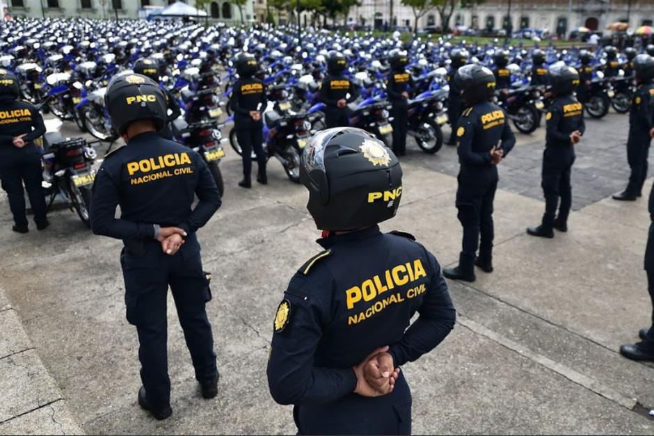 El Gobierno fusca fortalecer las condiciones del personal operativo y consolidar las capacidades institucionales de la PNC. (Foto: Mingob / Soy502)