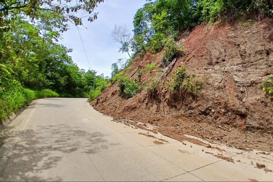 Las lluvias han provocado daños en más de 250 carreteras en la mayoría de departamentos del país. (Foto: Conred)