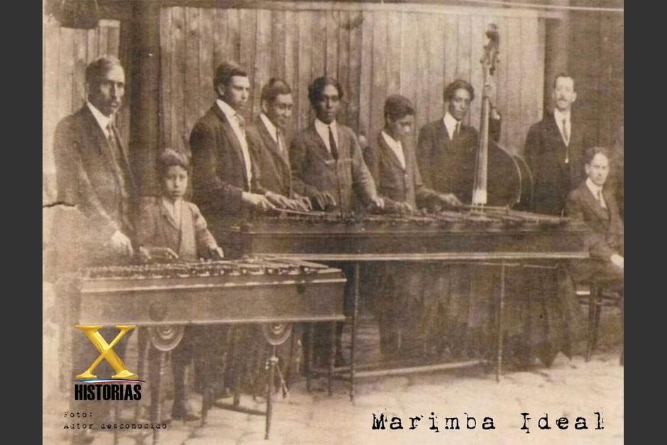 Fotografía histórica que muestra los inicios de la marimba y su evolución. (Foto: Cortesía Historias de Xela)