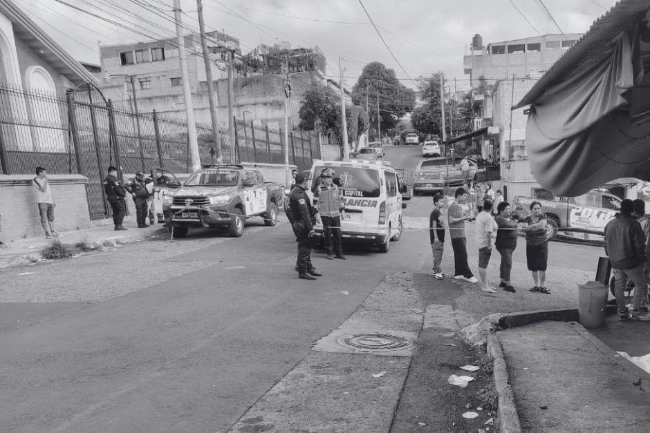 El crimen contra una mujer ocurrió la mañana de este sábado en zona 18. (Foto: CVB)