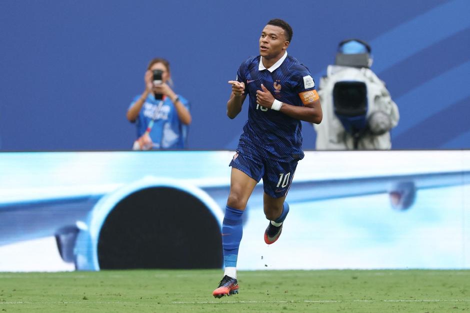 Mbappé entró en la historia de los Mundiales, como el máximo goleador de la historia con 22 dianas. (Foto: AFP)