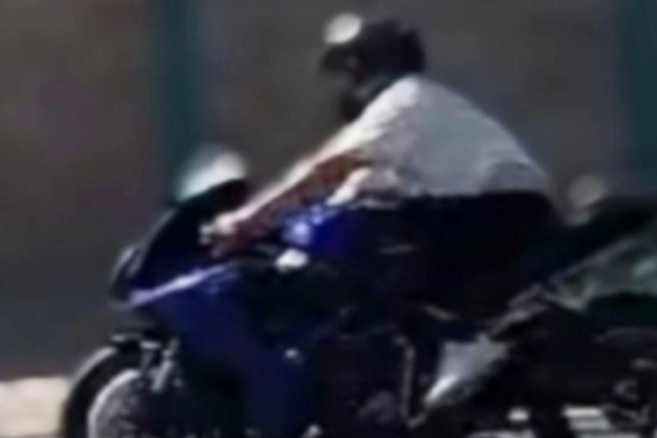 El conductor fue sorprendido conduciendo a gran velocidad en el municipio. (Foto: captura de video)