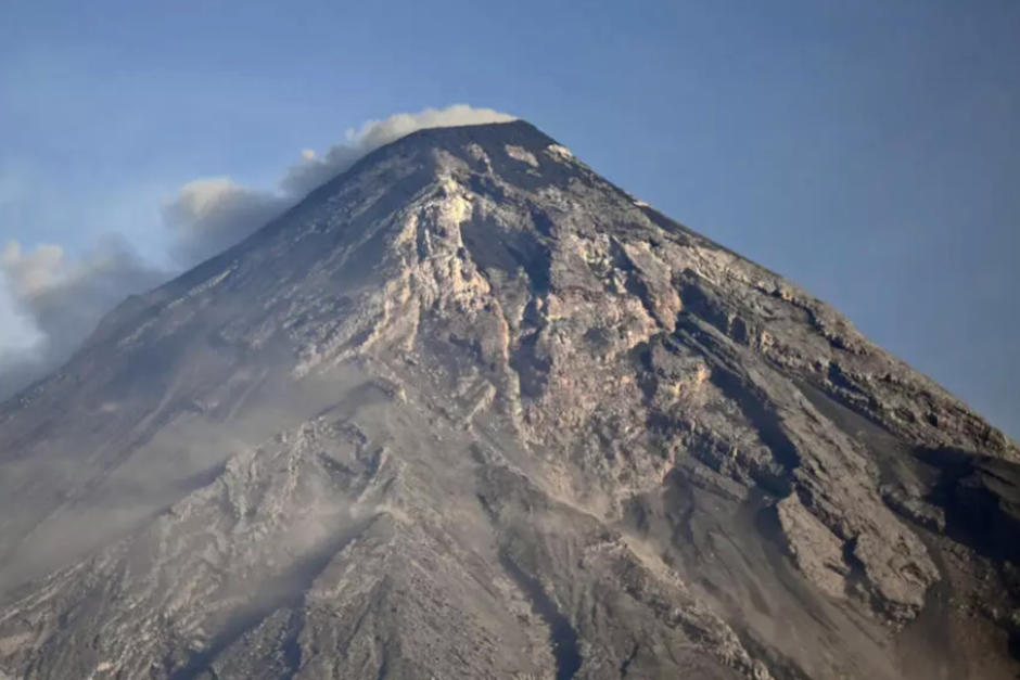 Reportan fuerte actividad del Volcán de Fuego. (Foto: AFP)