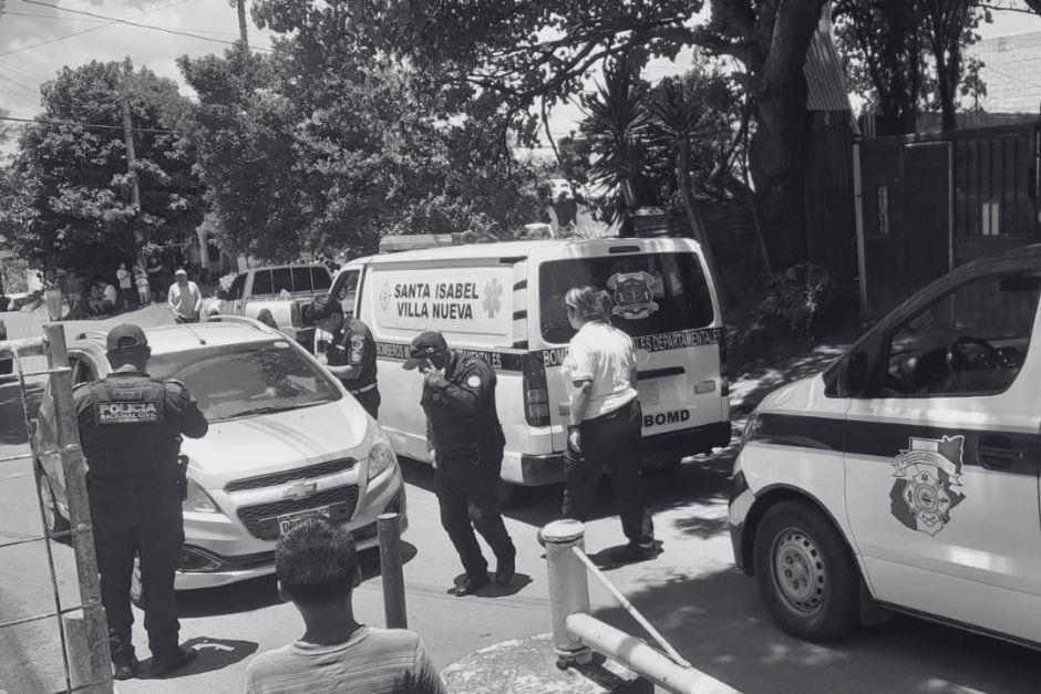 Una persona murió tras ser atacada a balazos en la zona 4 de Villa Nueva. (Foto: CBMD)