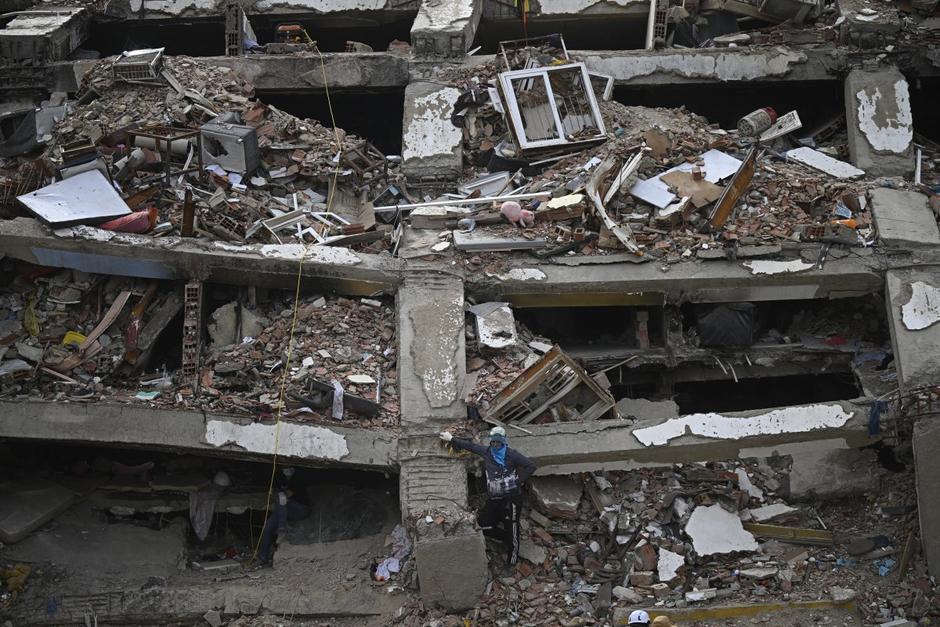 Los terremotos del pasado 24 de junio provocaron el colapso de edificios y miles de muertos en Venezuela. (Foto: AFP)