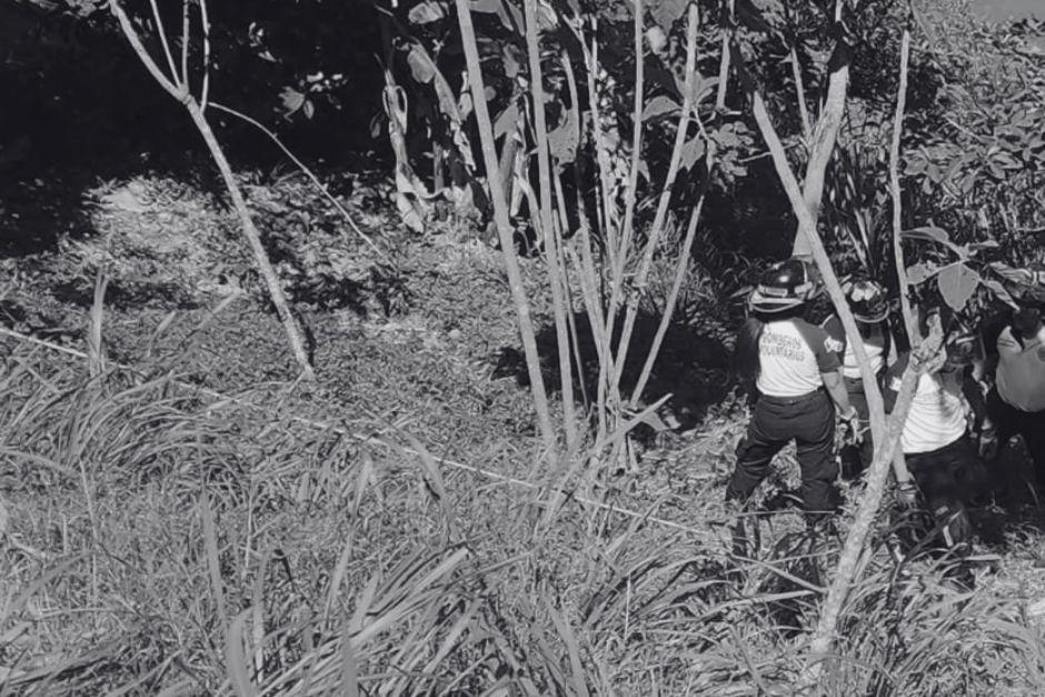 El cuerpo se encontraba entre las aguas del río Las Vacas. (Foto: Jorge Senté/Colaborador)