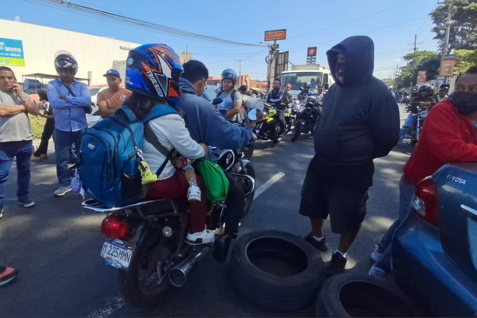 Según la CIG en un día de bloqueos se generan pérdidas económicas equivalentes a Q217.59 por cada guatemalteco económicamente activo. (Foto: José Pos / Soy502)