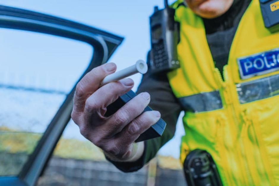El conductor indicó que solicitó que alguien lo auxiliara para trasladar el vehículo. (Foto ilustrativa: iStock)