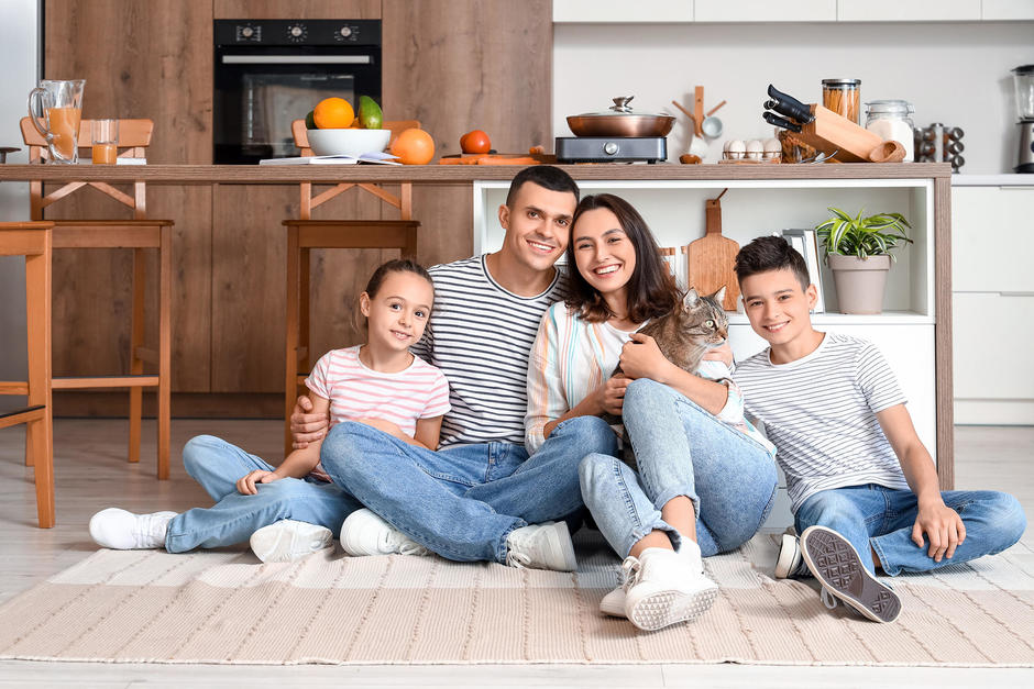 Los mininos no solo llenan los hogares de ternura, sino que también aportan amor y compañía incondicional. (Foto: Shutterstock)