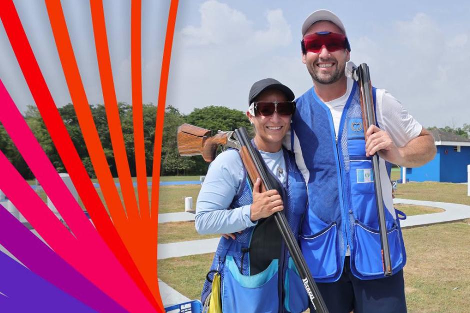 Adriana hizo pareja con Enrique Brol, con el que conquistó el oro en la prueba de equipos mixtos de foso. (Foto: COG)