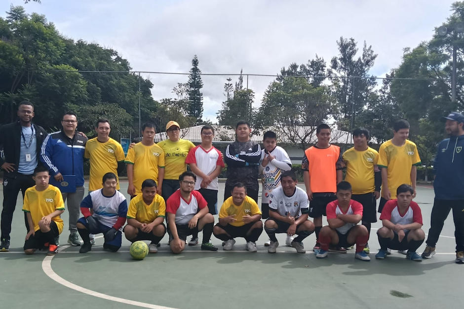 La Selección Nacional de Futsal Down Guatemala necesita uniformes de gala y balones para entrenar rumbo al Down Futsal World Cup 2026. (Foto Selección Nacional de Futsal Down Guatemala)