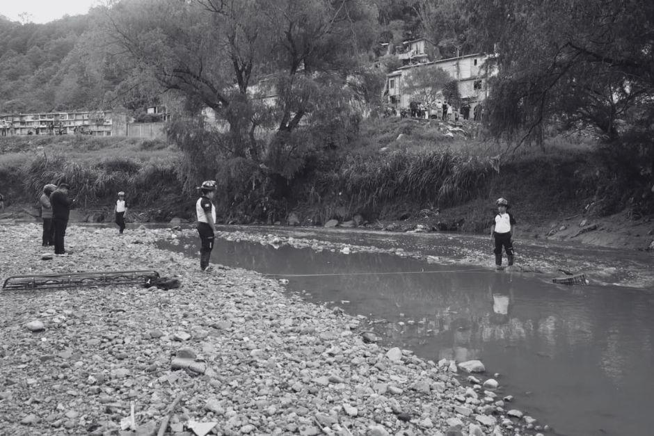El cuerpo sin vida fue encontrado en las agua de un río entre Villa Canales y San Miguel Petapa. (Foto: CVB)