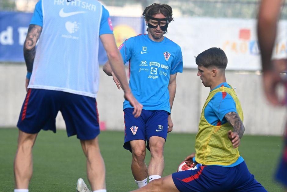 Luka Modric fue parte de los entrenamientos de la selección croata con vísperas a este último examen. (Foto: Redes)