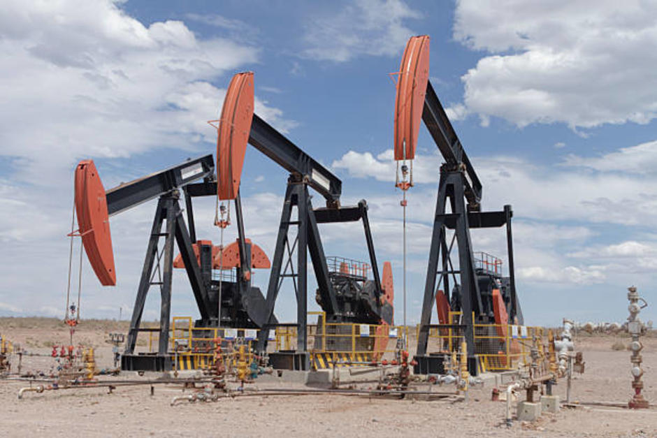 Los precios del petróleo se elevaron este lunes ante hostilidades entre Irán e Israel. (Foto ilustrativa: iStock)