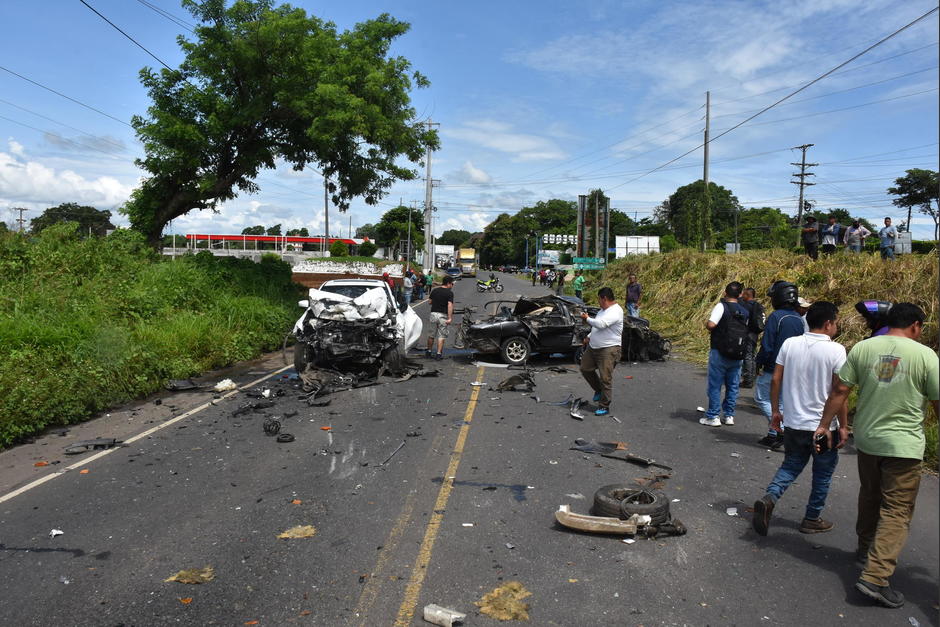 Los heridos fueron llevados de emergencia al hospital. (Foto: Rudy López/colaborador)