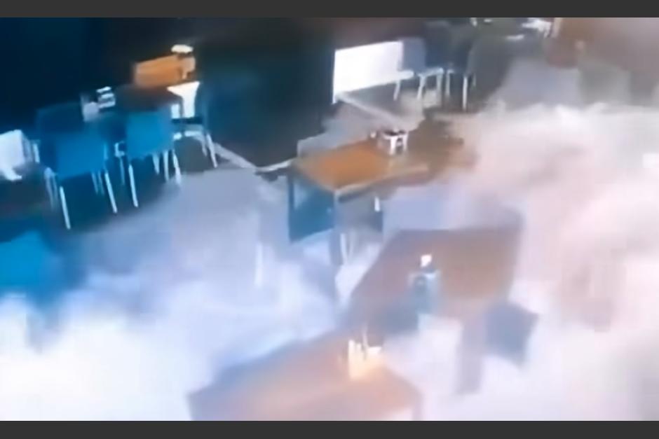 El lugar quedó inundado debido a las lluvias provocadas por la tormenta que afecta al país. (Foto: captura de video)