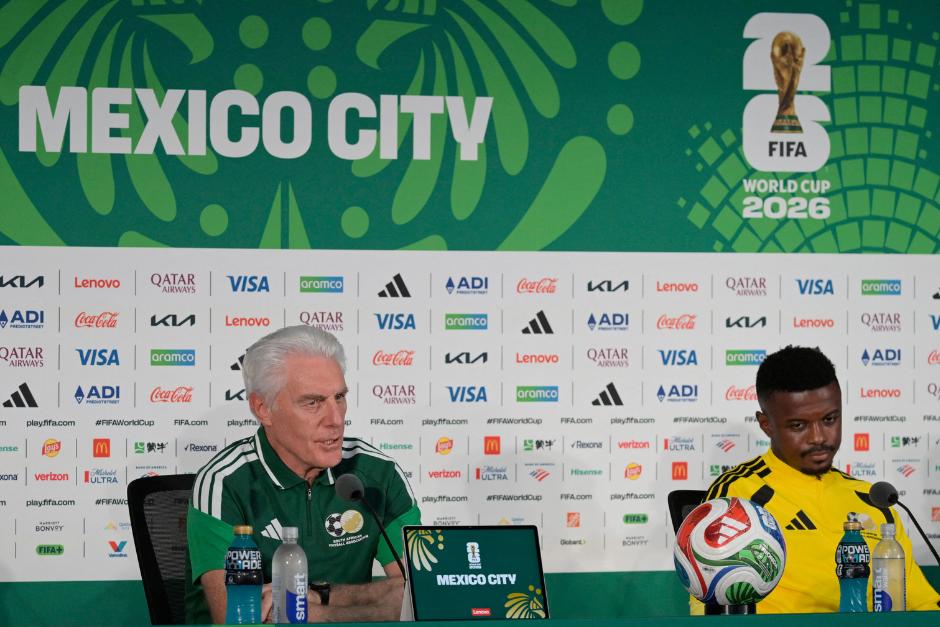 El técnico de los africanos dijo que ellos jugaban bien sin ser el claro favorito para el duelo ante uno de los anfitriones. (Foto: AFP)