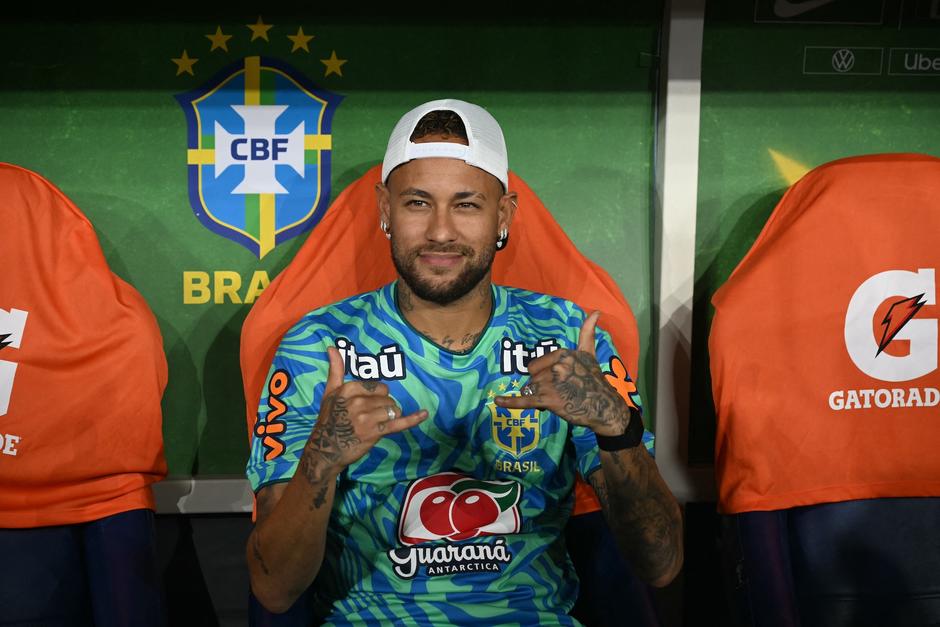 Neymar busca dejar huella en esta cita mundialista, pero su salud aún es incierta. (Foto: AFP)