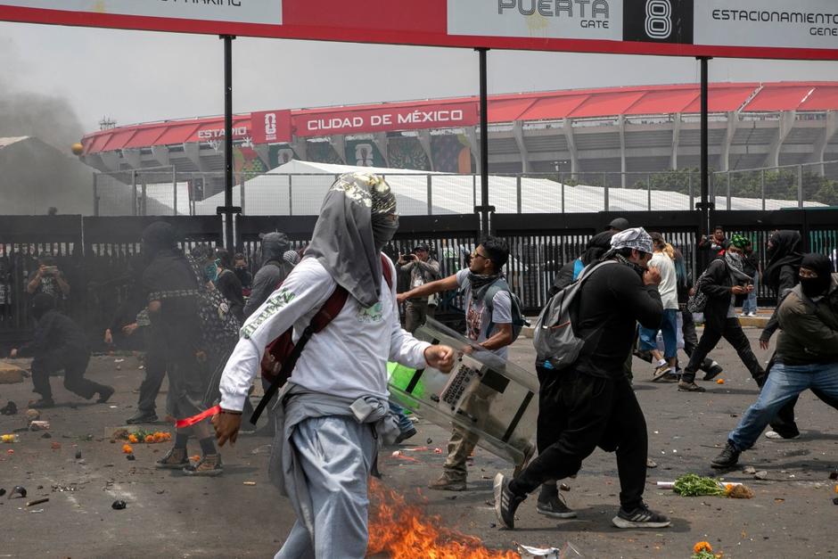 Grupos han protestado por personas desaparecidas que enlutan a México. (Foto: AFP)
