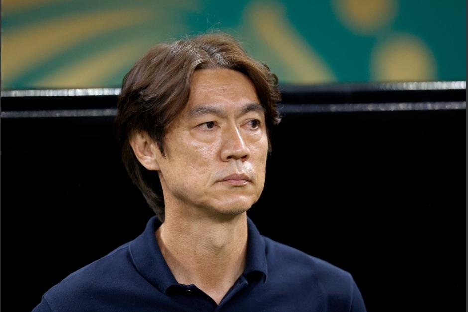Myung-bo Hong, técnico de la selección surcoreana, terminó satisfecho con el desempeño de sus jugadores ante República Checa. (Foto: AFP)