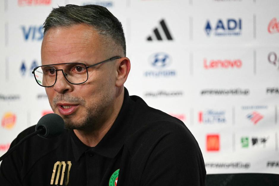 Mohamed Ouahbi, de origen belga y 49 años, hizo historia en 2025 al ganar la Copa Mundial Sub-20 con Marruecos. Su selección derrotó categóricamente a Argentina (2-0) en la final. (AFP)