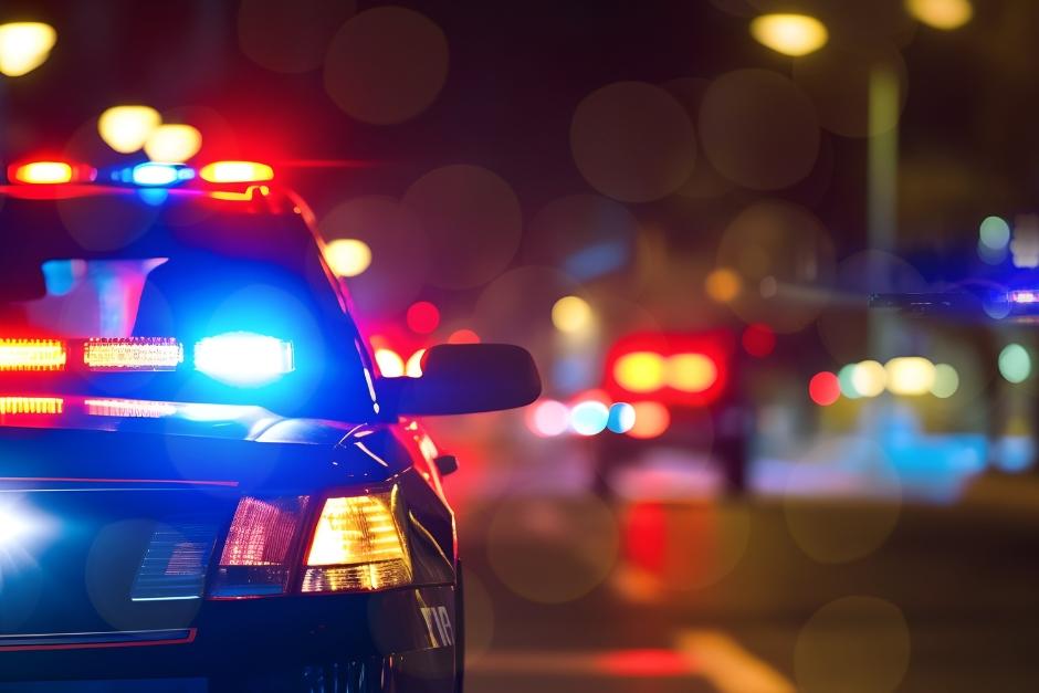 Un policía resultó con una lesión en la clavícula al intentar auxiliar al motorista accidentado. (Foto ilustrativa: Shutterstock)