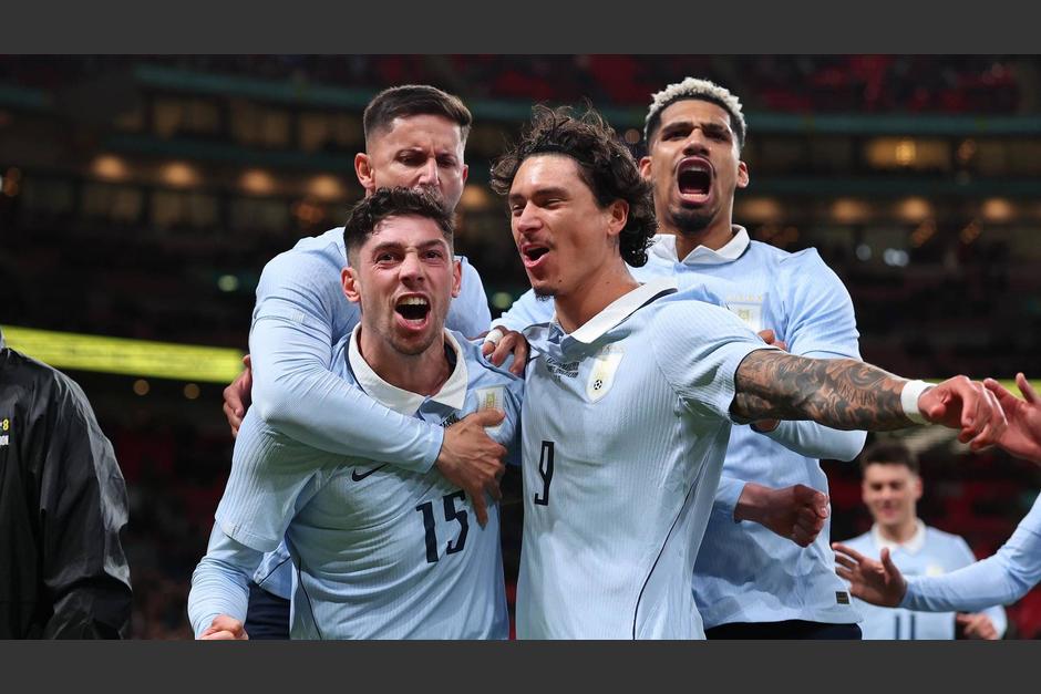 Tras la goleada 3-0 ante Perú, Uruguay alcanzó cinco clasificaciones consecutivas a la Copa del Mundo. (Foto: Getty Images)