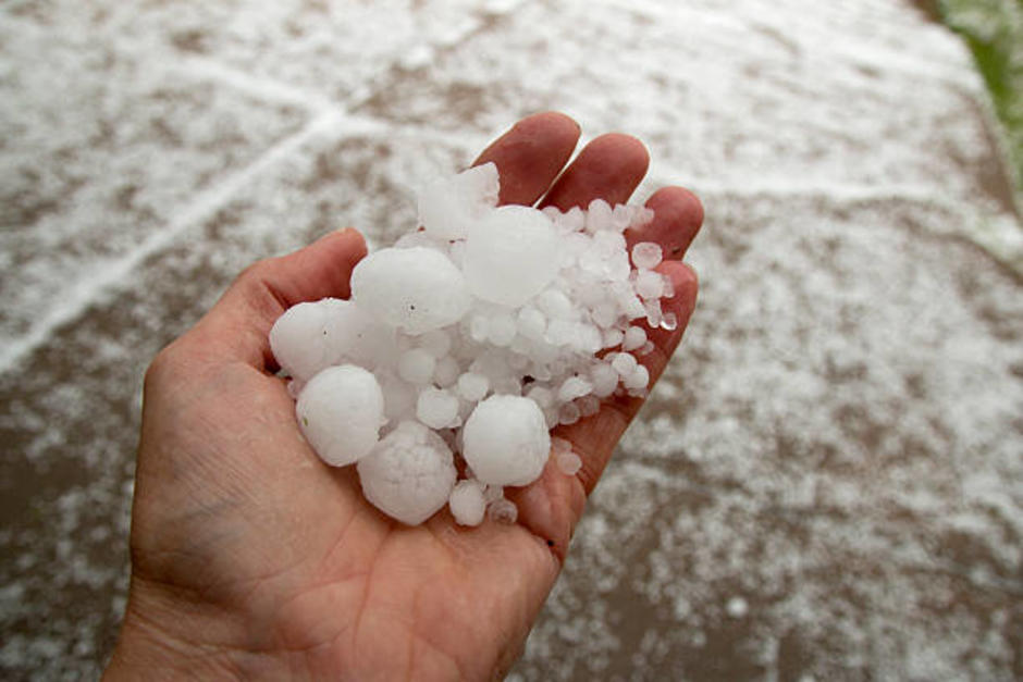La intensa lluvia fue acompañada de granizo en la carretera a El Salvador. (Foto ilustrativa: iStock)