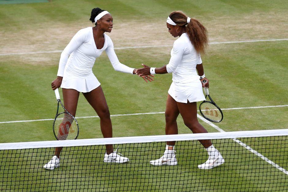 La última vez que Venus y Serena jugaron juntas, en un torneo oficial de tenis, fue en el US Open de 2022. (Foto: AFP)