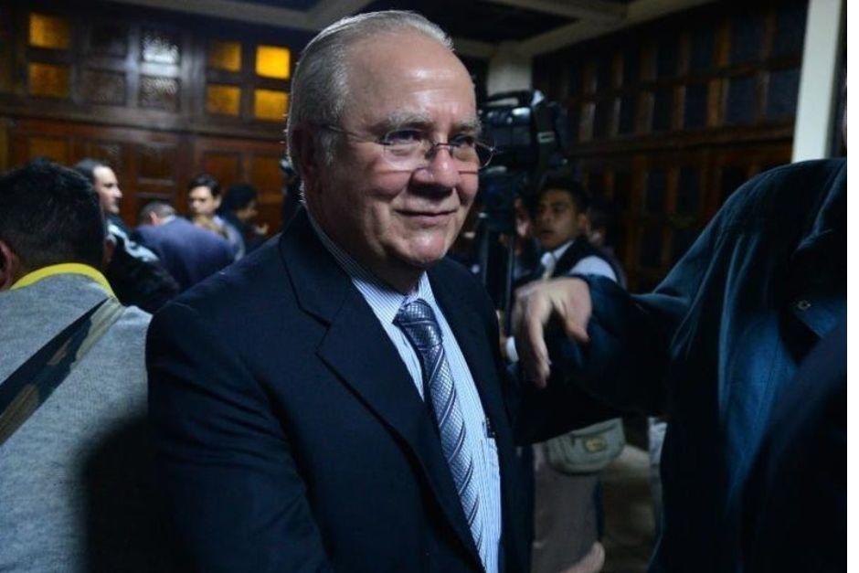 El magistrado Roberto Molina Barreto en carta enviada a la presidenta de la CC le comunica su decisión de inhibirse de conocer asuntos relacionados a la elección y designación de rector de la USAC. (Foto: Archivo/Soy502)