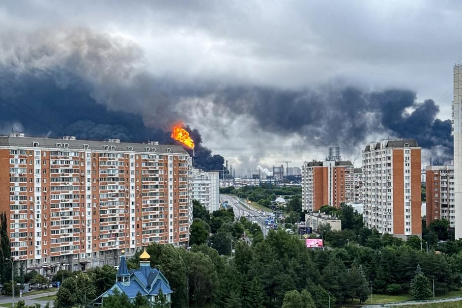Drones lanzados por Ucrania ocasionaron explosiones en varios inmuebles de Moscú, Rusia. (Foto: AFP)