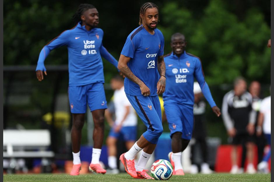 Bradley Barcola está disputando su primer Mundial con la selección francesa. (Foto: AFP)