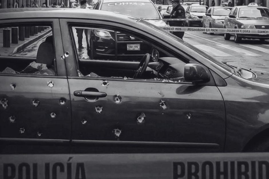 La pareja viajaba en un vehículo cuando fueron atacados por desconocidos. (Foto: RRSS)