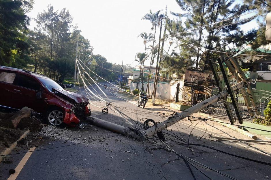 El accidente obstruye el paso hacia las a Charcas, zona 11. (Foto: Tránsito Mixco)