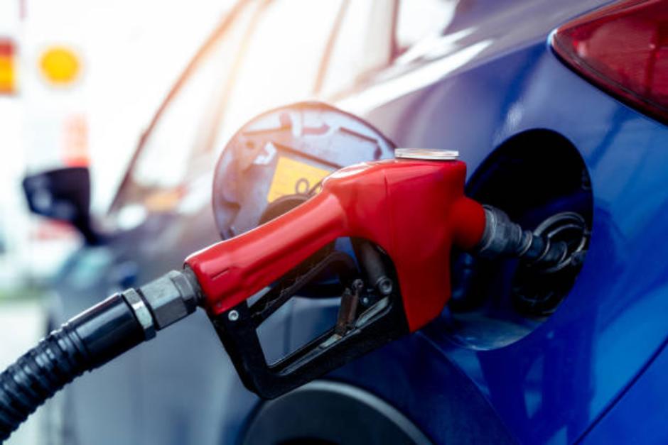 Para esta semana se registra una baja en los precios del combustible. (Foto ilustrativa: iStock)