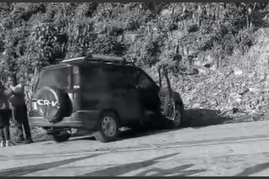 Los cuerpos de las víctimas quedaron en el asfalto. (Foto: Estuardo Jiménez/Nuestro Diario)