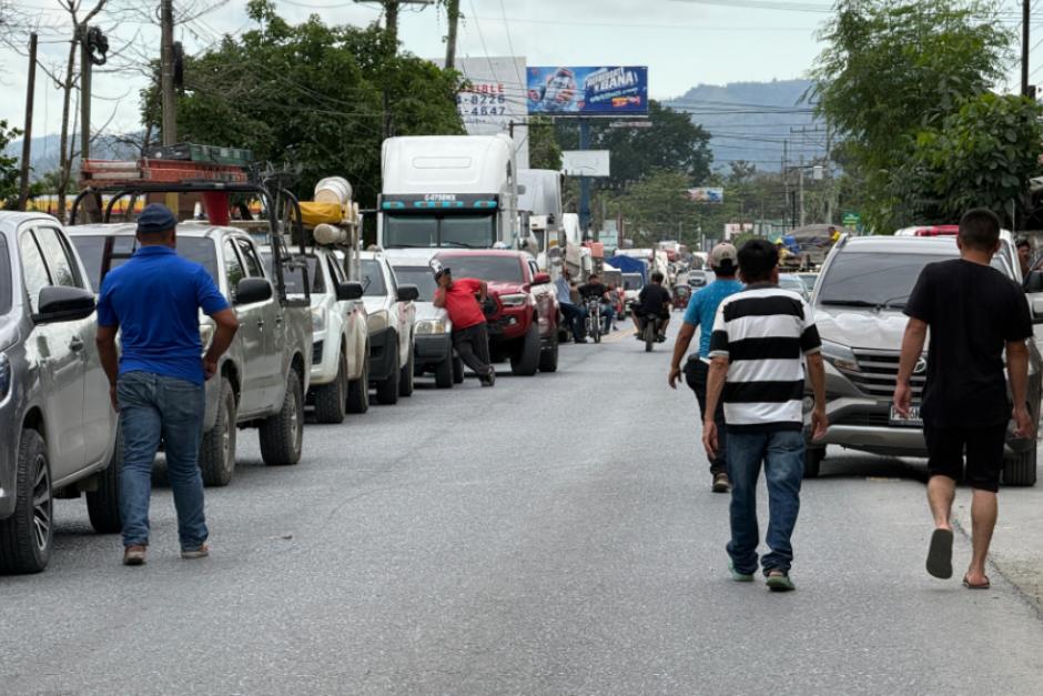 El bloqueo en ruta al Atlántico impide las operaciones en Santo Tomás de Castilla y Puerto Barrios. (Foto: Pablo Miguel/Colaborador)